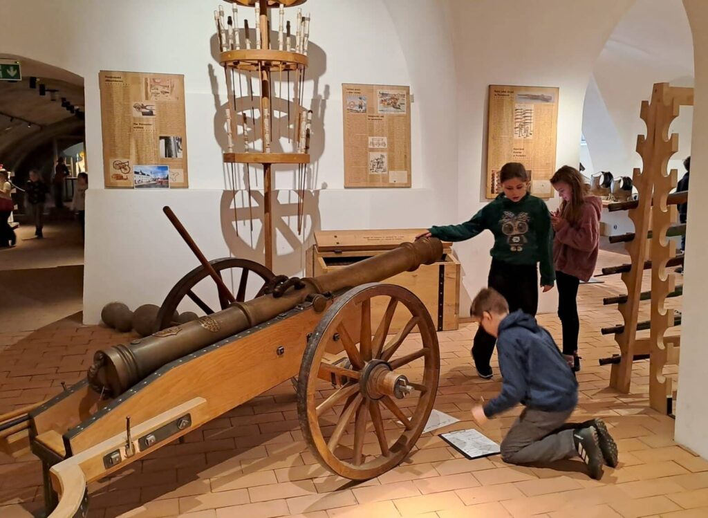 Program Vojenství a opevnění v době Pernštejnů – výukový program